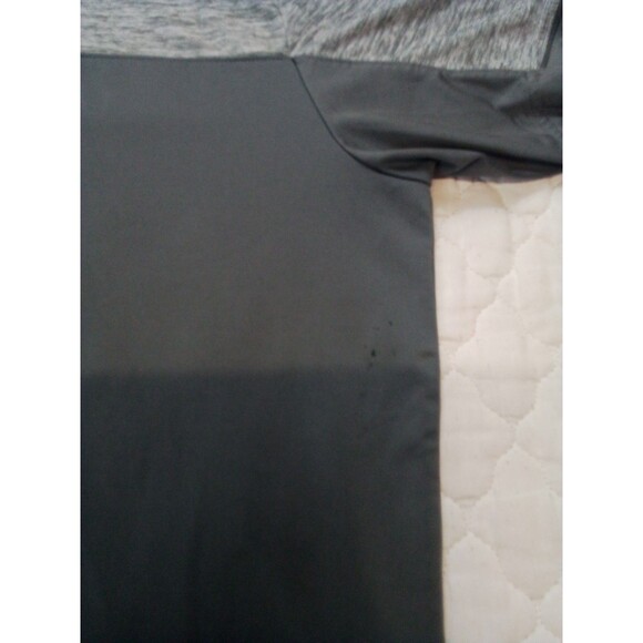 Men's Gray Under Armour Polo  Tone  Shirt No Size Tag Measures XL - Picture 9 of 12